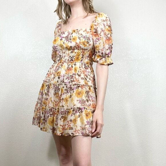 Trixxi Dresses & Skirts - Trixxi White & Orange Floral Puff Sleeve Tiered Mini Dress